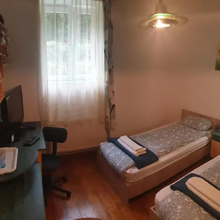 Garden View House Apartment *